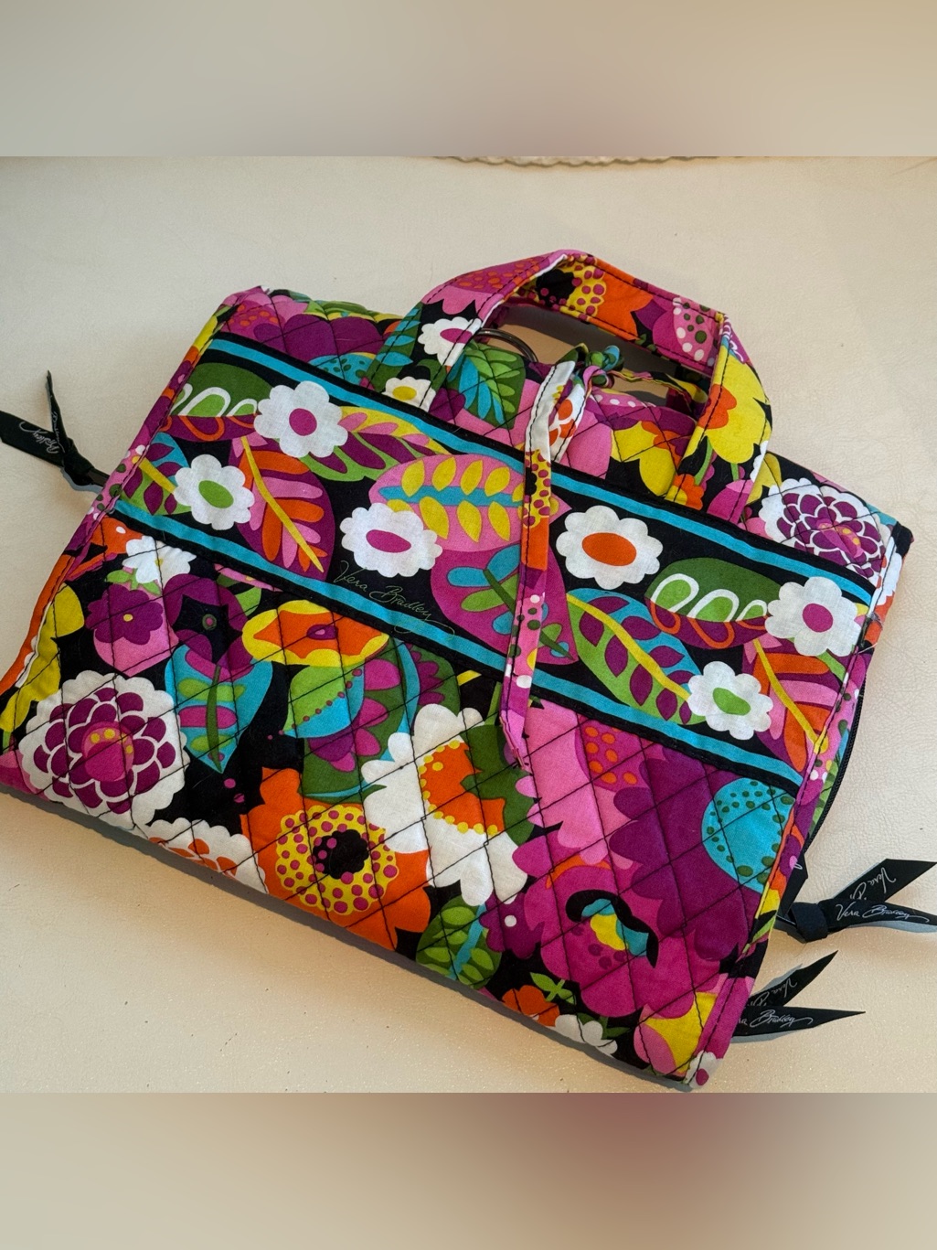 New Vera Bradley Essential Hanging Travel Organizer In Va Va Bloom (Retired)